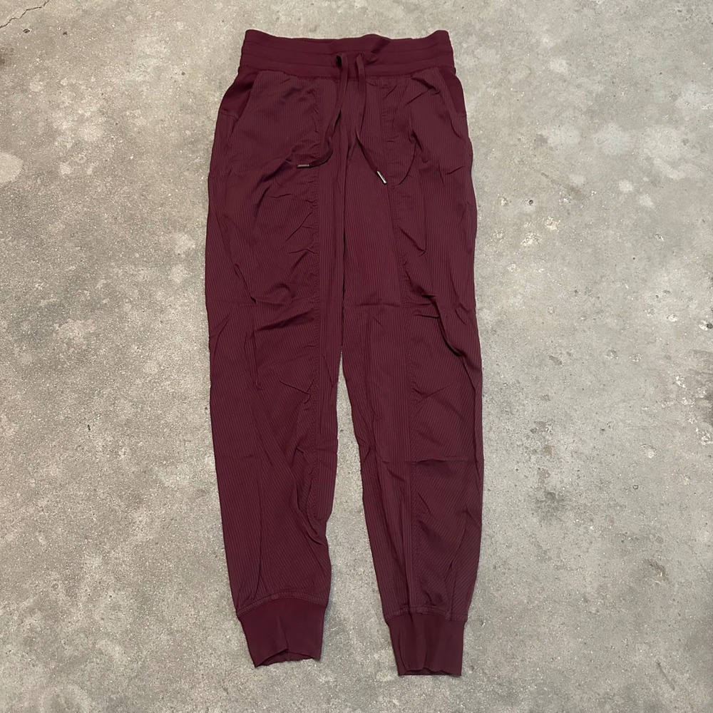 Lululemon Dance Studio Jogger Women 4‎ Maroon Burgundy Ribbed Athletic LW5BPJS